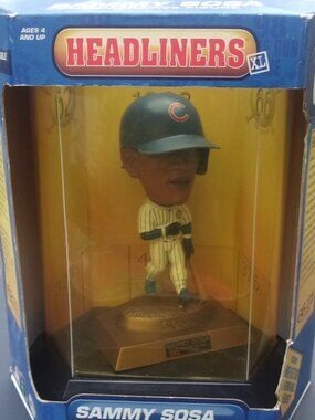 Baseball's Headliners XL Sammy Sosa Commemorative Figure